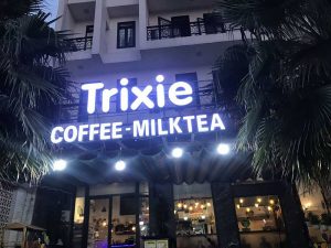 mẫu bảng hiệu đẹp giá rẻ 57