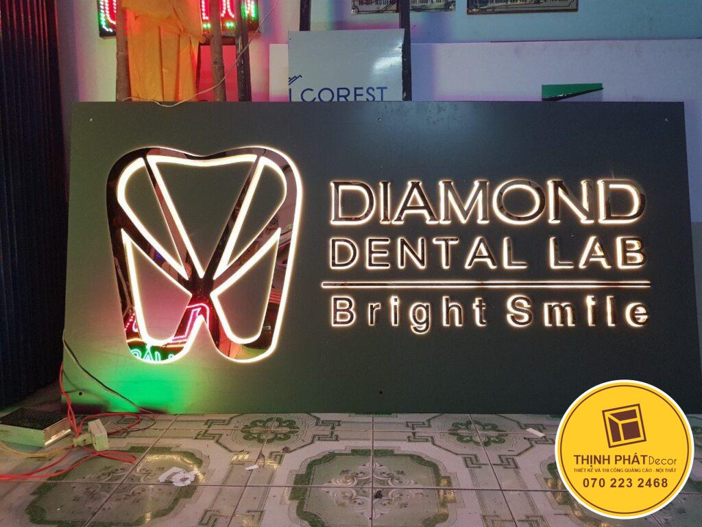 Bảng hiệu quảng cáo chữ nổi