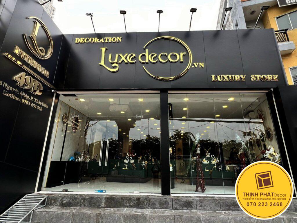 Thi công mặt dựng alu chữ nổi inox