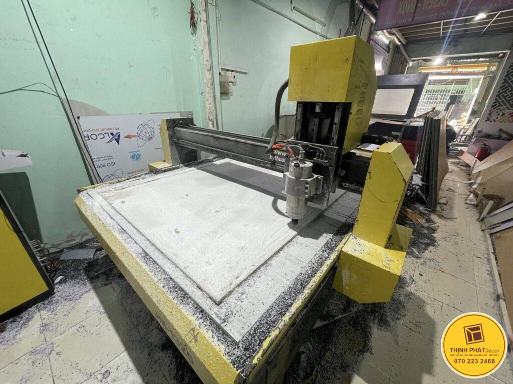 máy cắt cnc tạo mẫu phục vụ gia công chữ