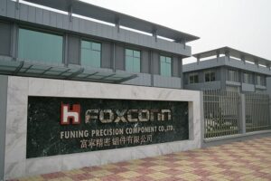 bang hieu nha xuong bang quang cao nha may gia cong chu inox lap dat cong khu cong nghiep (10)