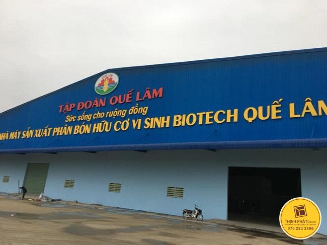 bang hieu nha xuong bang quang cao nha may gia cong chu inox lap dat cong khu cong nghiep (14)
