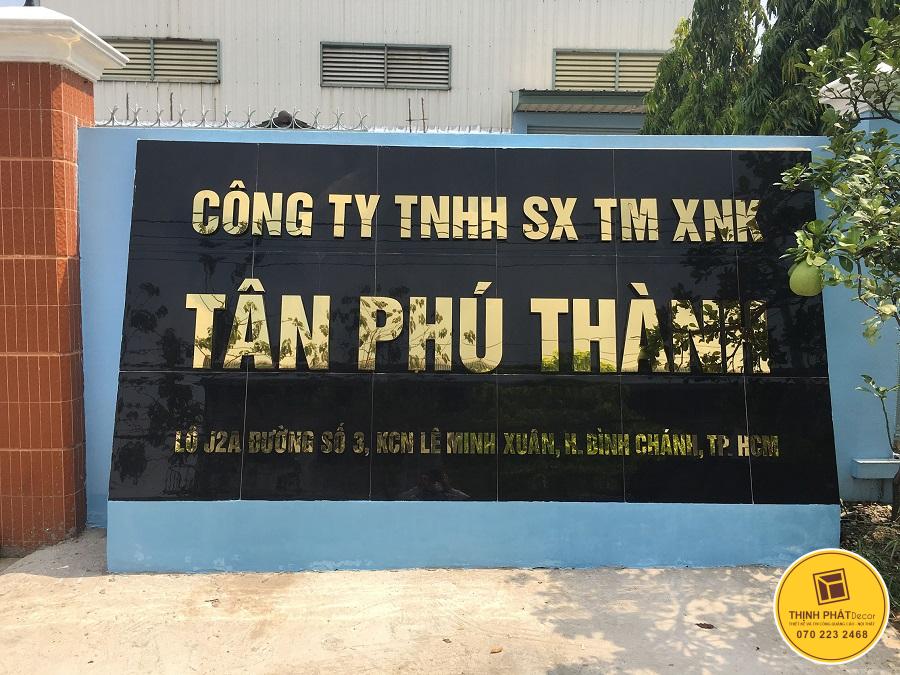 bang hieu nha xuong bang quang cao nha may gia cong chu inox lap dat cong khu cong nghiep (17)