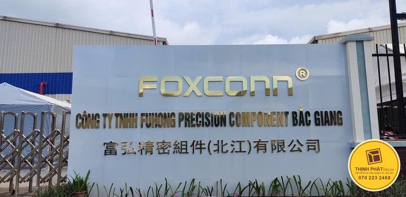 bang hieu nha xuong bang quang cao nha may gia cong chu inox lap dat cong khu cong nghiep (20)