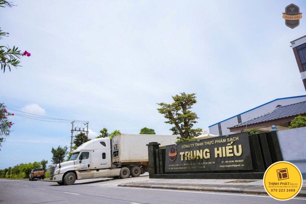 bang hieu nha xuong bang quang cao nha may gia cong chu inox lap dat cong khu cong nghiep (48)