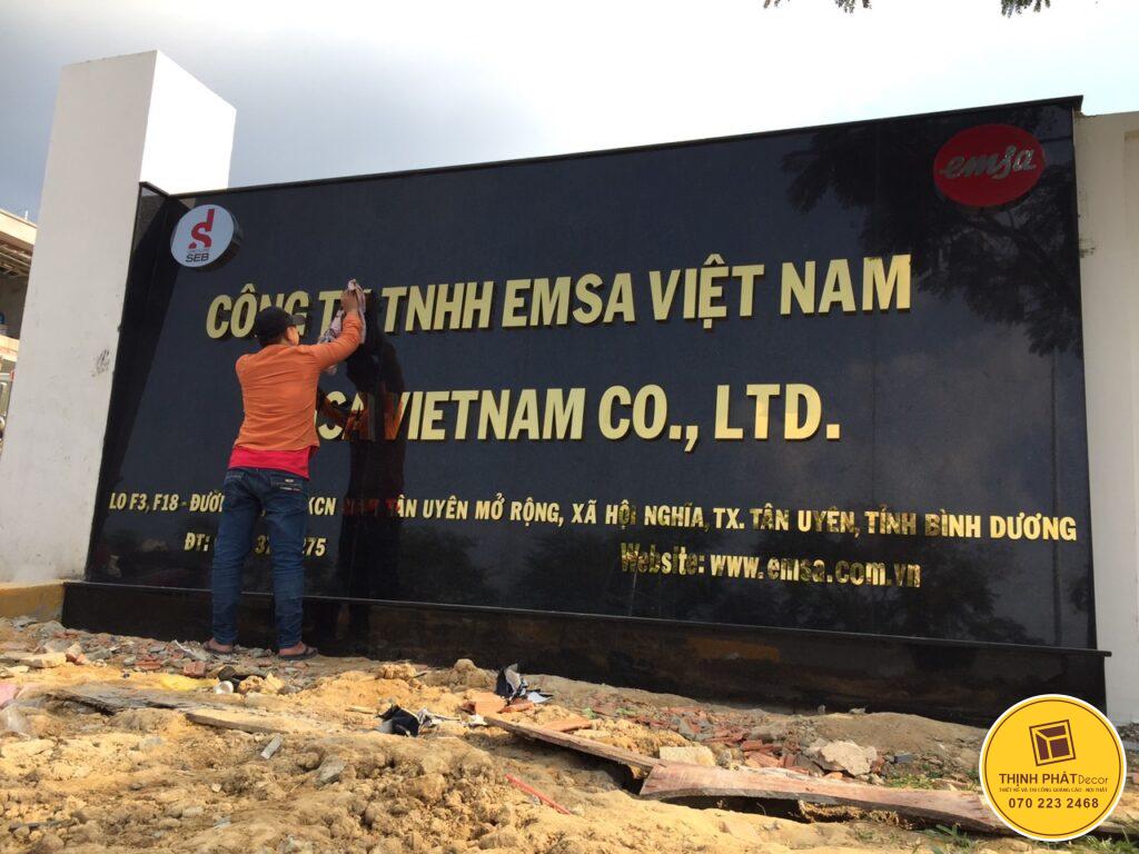 bang hieu nha xuong bang quang cao nha may gia cong chu inox lap dat cong khu cong nghiep (54)