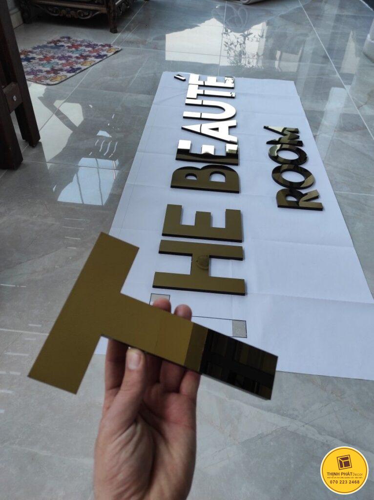 gia cong chu noi inox theo yeu cau