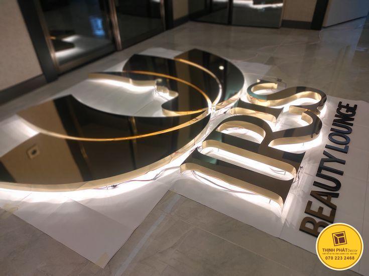 gia cong chu noi inox theo yeu cau