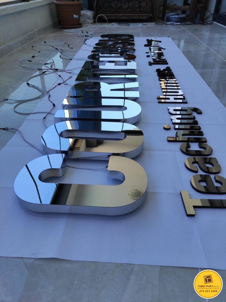 gia cong chu noi inox theo yeu cau