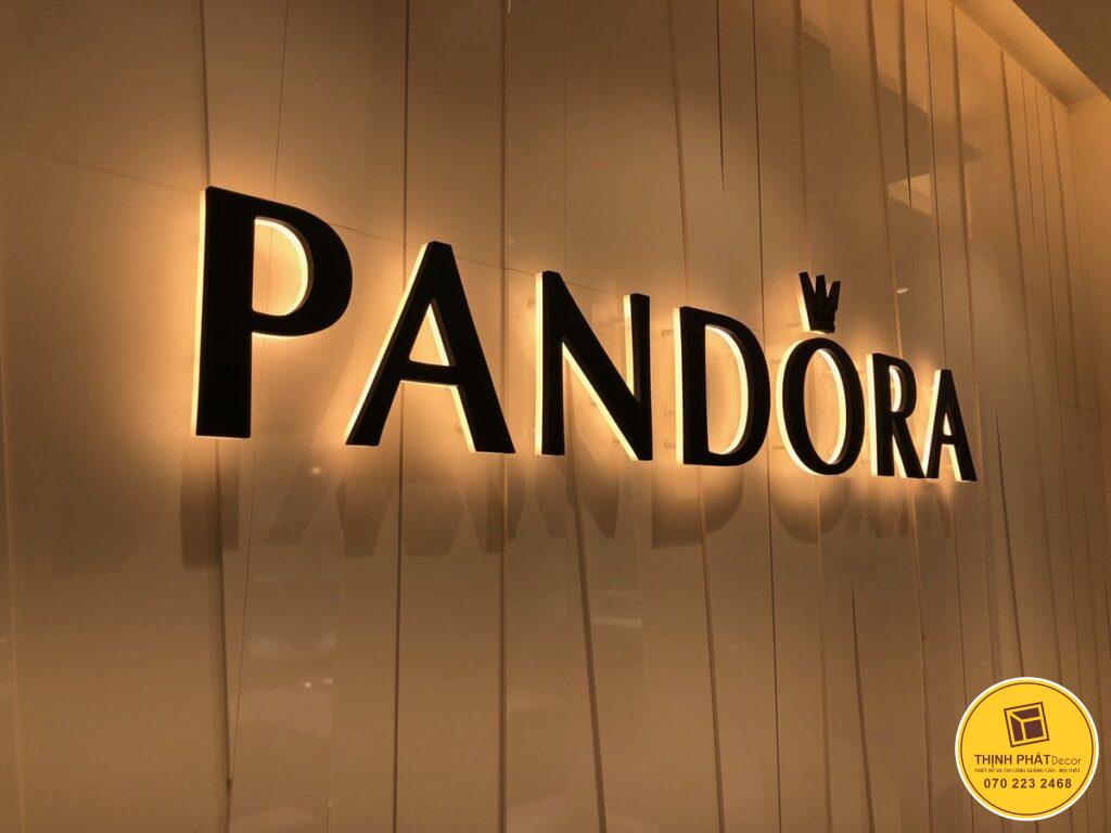 mau chu noi inox gan den led