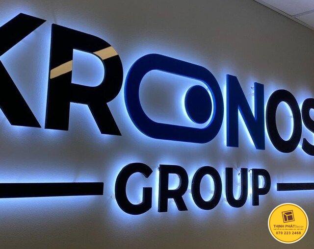 mau chu noi inox gan den led