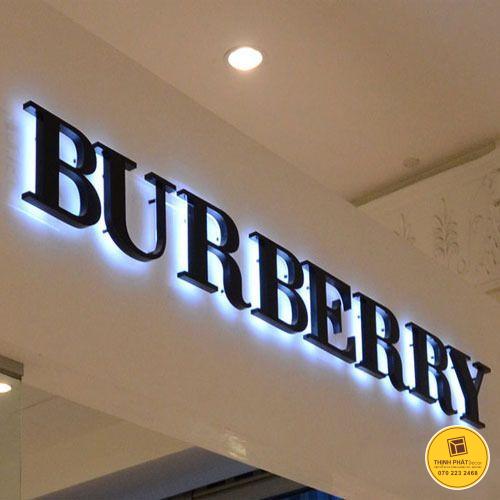 thi cong lap dat logo inox