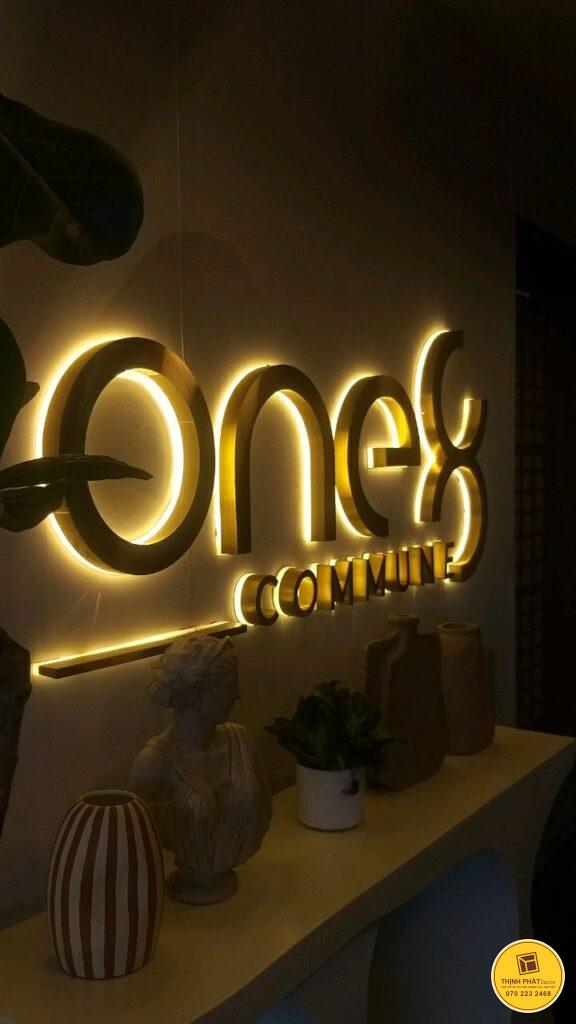 thi cong lap dat logo inox