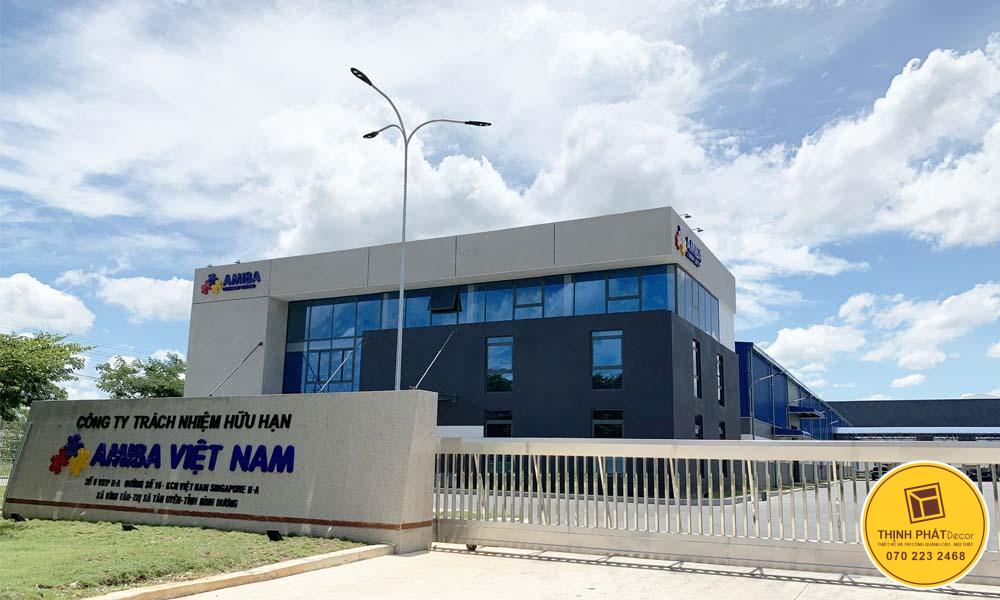 Lap dat chu noi inox tai khu cong nghiep