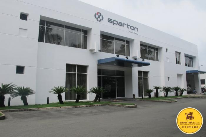 Lap dat chu noi inox tai khu cong nghiep