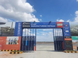 Lap dat chu noi inox tai khu cong nghiep