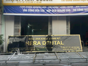 thi cong chu noi inox gia re