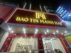 bang hieu quang cao bao tin manh hai (90)
